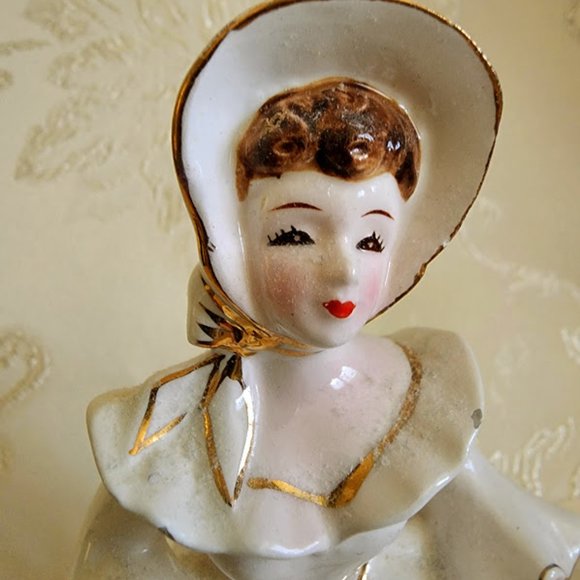 Vintage Lady Elizabeth A2628 - Picture 3 of 6